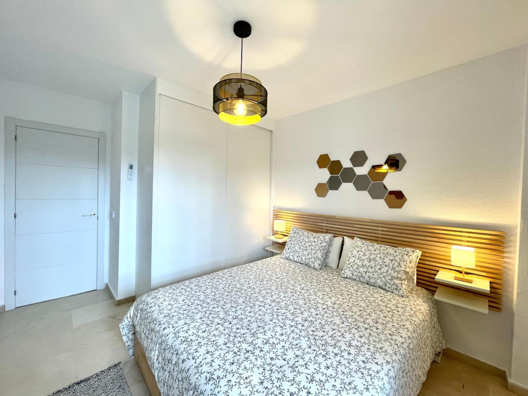 Beach Retreat 2 Bedroom Apartment Fuengirola Exterior photo